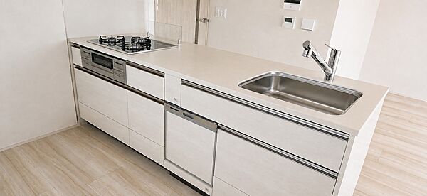 スマートな意匠と充実の機能を備えたキッチンが、暮らしにおいしい彩りを添えます。
