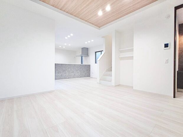 豊かな居住性と、安心感を満たすクオリティが見事に調和した住空間。