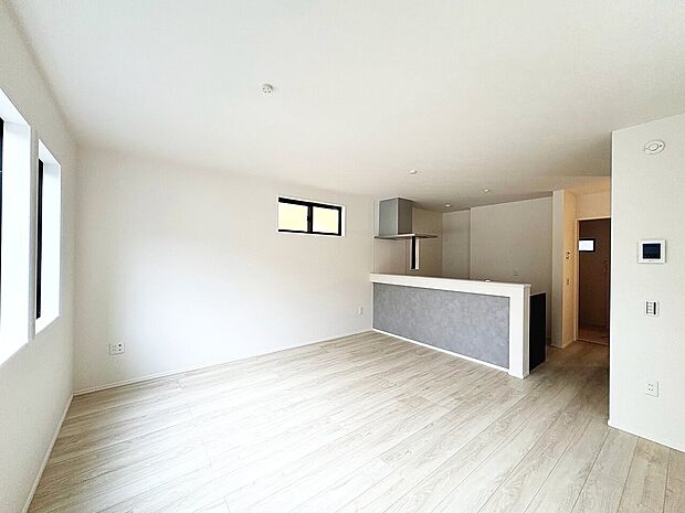 豊かな居住性と、安心感を満たすクオリティが見事に調和した住空間。