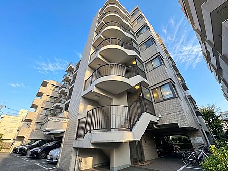 ライフプランニングからローンまで、一貫してご説明させていただきます。お気軽にお問い合わせくださいませ。