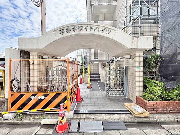 外と内をつなぐエントランスは、まさに顔となる場所。