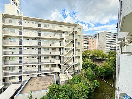 頬をなでる、優しい風を感じることが出来ます。