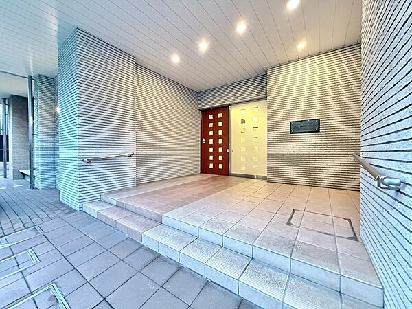 エントランスを拡大表示