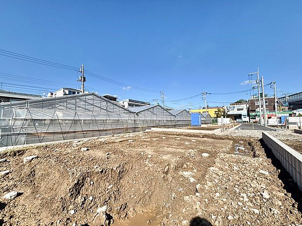 現地に足をお運びいただいた際には、周辺散策などをお勧めいたします。