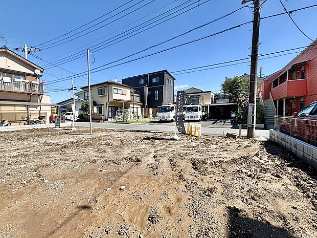 現地に足をお運びいただいた際には、周辺散策などをお勧めいたします。
