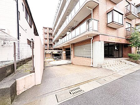 現地に足をお運びいただいた際には、周辺散策などをお勧めいたします。