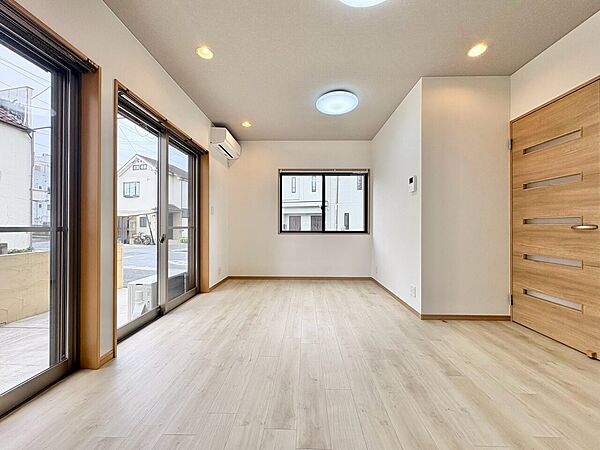 豊かな居住性と、安心感を満たすクオリティが見事に調和した住空間。