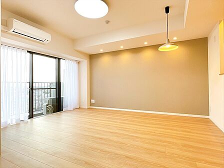 飾り過ぎないシンプルな内装と偏り過ぎないデザインで統一しました。