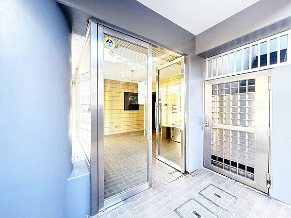 外と内をつなぐエントランスは、まさに顔となる場所。