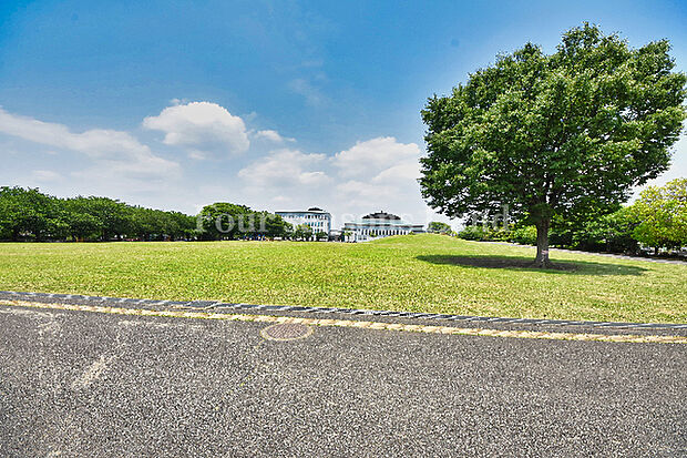 さむかわ中央公園まで約1848m