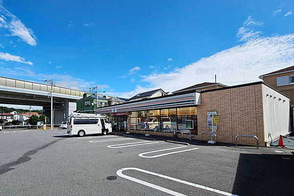セブンイレブン茅ヶ崎赤羽根南店まで約579m