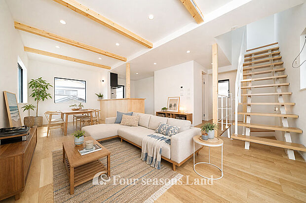 家具配置イメージは現況の物件写真にCGによる画像処理を行っています。家具等は販売価格に含まれません。