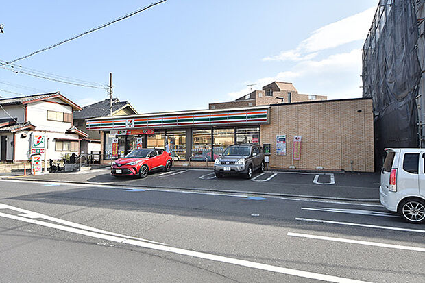 セブンイレブン 茅ヶ崎南湖店まで約322m