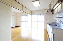 UR多摩ニュータウン諏訪 6階3DKのリビング/ダイニング