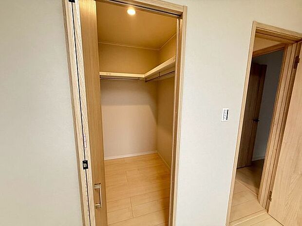 ウォークインクローゼット