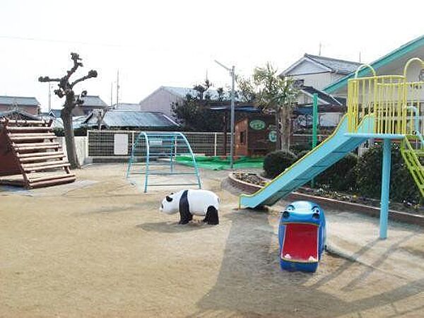 下長山保育園 620m