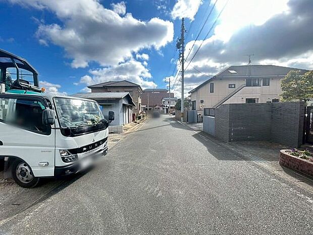 前面道路含む現地写真