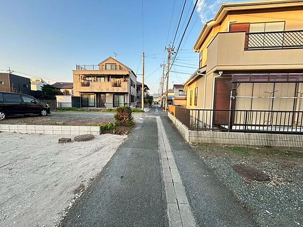前面道路含む現地写真