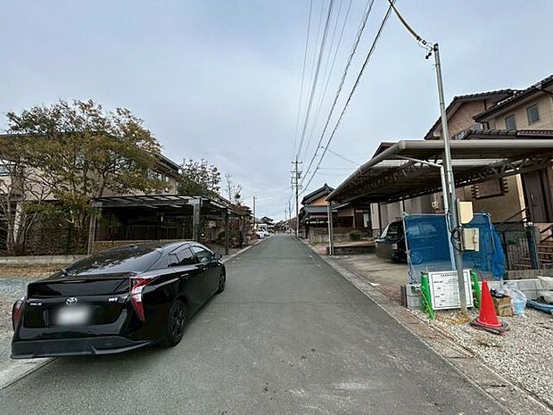 前面道路含む現地写真