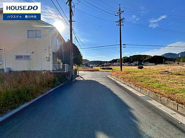 前面道路含む現地写真