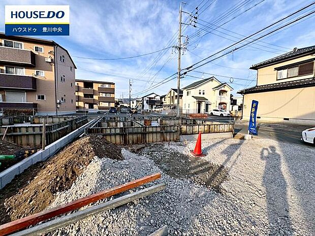前面道路含む現地写真
