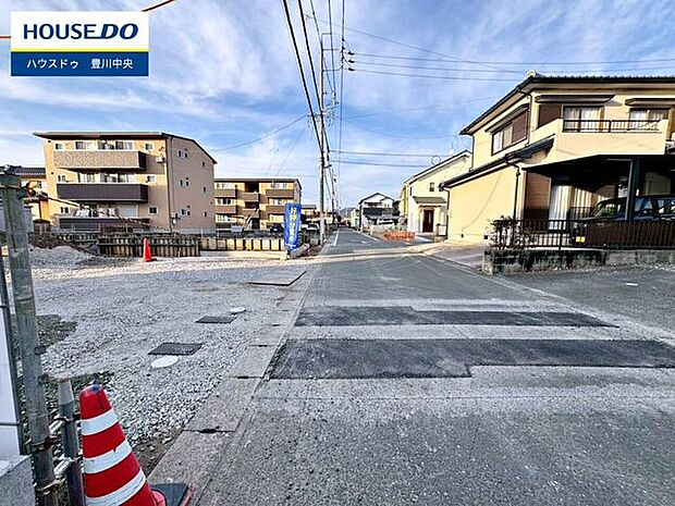 前面道路含む現地写真