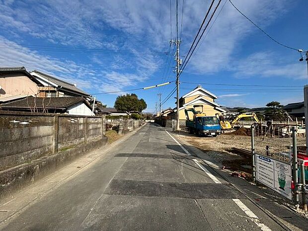 前面道路含む現地写真