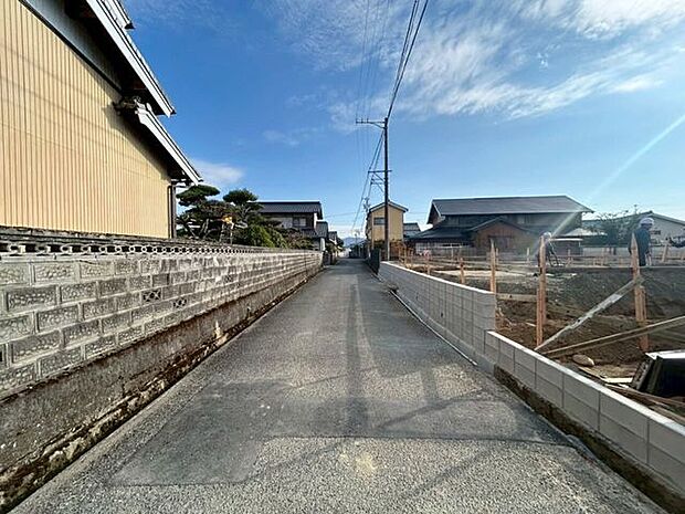 前面道路含む現地写真