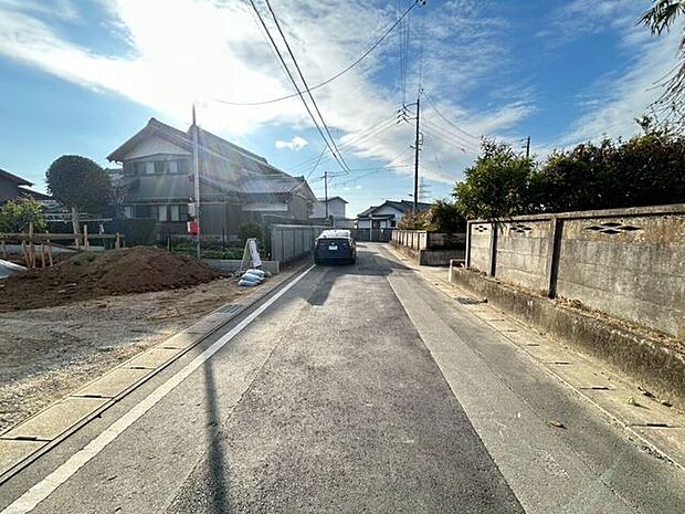 前面道路含む現地写真