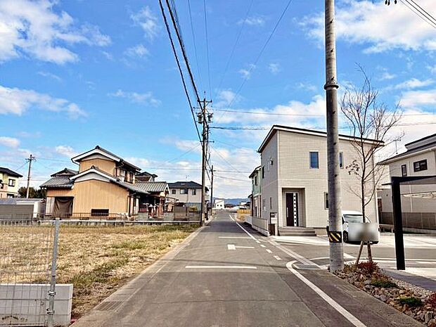 前面道路含む現地写真