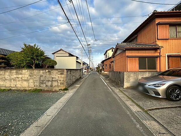 前面道路含む現地写真