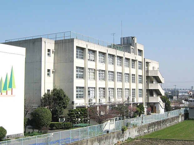 島本町立第四小学校（170m）