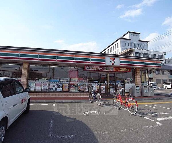 画像21:セブンイレブン京都西京極豆田町店まで341m 西小路花屋町を西に行ったところの北側にございます。