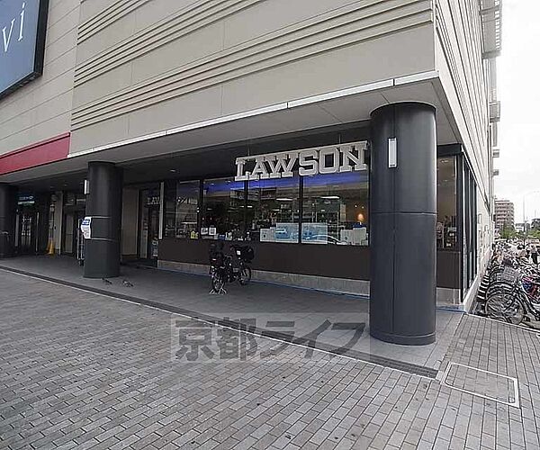 画像30:ローソンＢｉＶｉ京都二条店まで111m 二条駅横の商業施設ＢｉＶｉの中にございます。