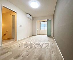 JR山陰本線 太秦駅 徒歩12分の賃貸アパート 2階1LDKのリビング/ダイニング