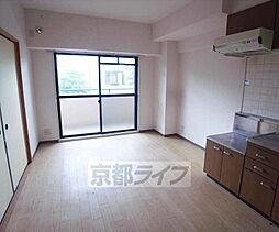 阪急嵐山線 松尾大社駅 徒歩13分の賃貸マンション 3階3LDKのリビング/ダイニング