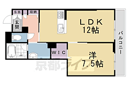 京都地下鉄東西線 二条城前駅 徒歩4分