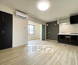 ユーフォリア 101 1階1LDKのリビング/ダイニング