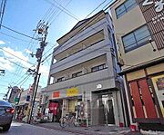 山科駅より徒歩3分 4階 築33年の賃貸物件