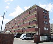 久津川駅より徒歩2分 1階 築36年3ヶ月の賃貸物件