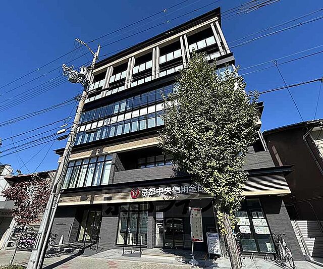 6 / 16