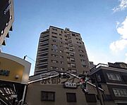 烏丸御池駅より徒歩9分 13階 築19年6ヶ月の賃貸物件