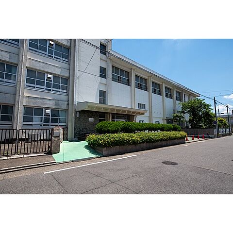小学校「名古屋市立名北小学校まで425ｍ」
