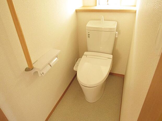 写真は同施工会社のものです。トイレは1階と2階にあります。