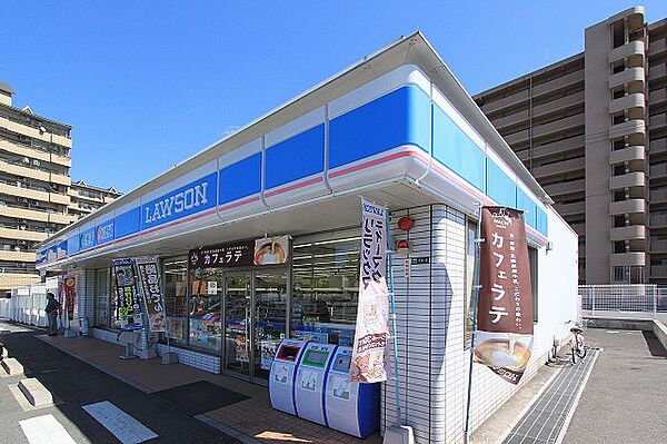 ローソン中原東3丁目店：250ｍ、徒歩4分