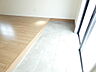 リビング/ダイニング：リビングに土間スペース有り！色々な使い方ができそう♪