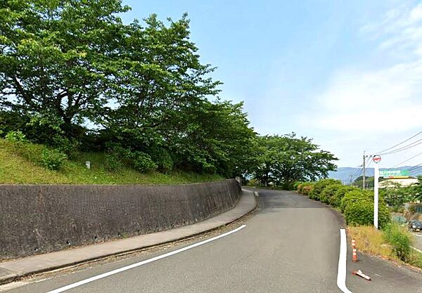 桂川町立桂川中学校まで1,330m