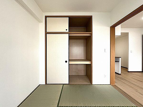 6帖和室の押入れ！