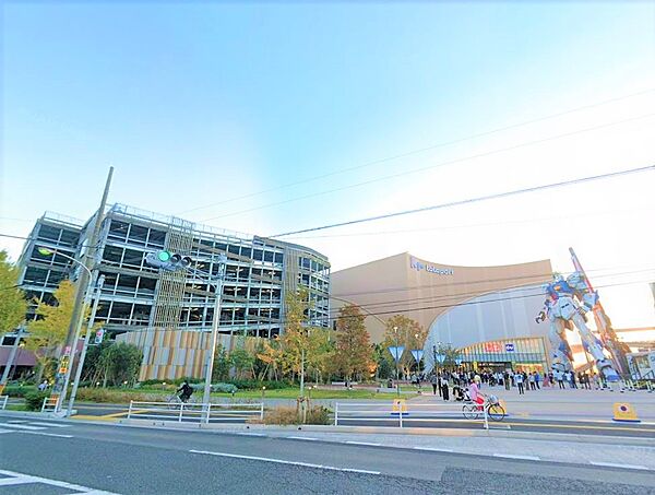 ららぽーと福岡：640ｍ、徒歩8分！