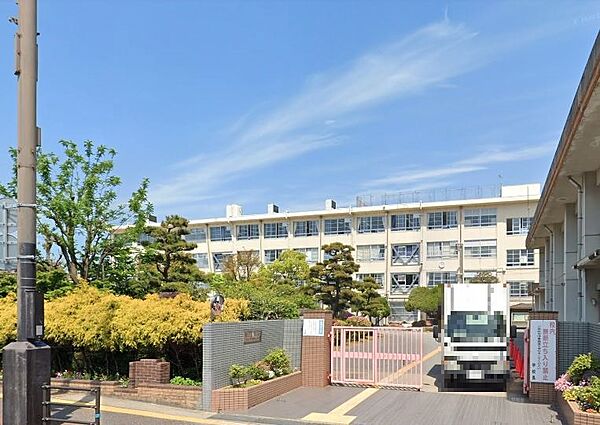 福岡市立原小学校：850ｍ、徒歩11分